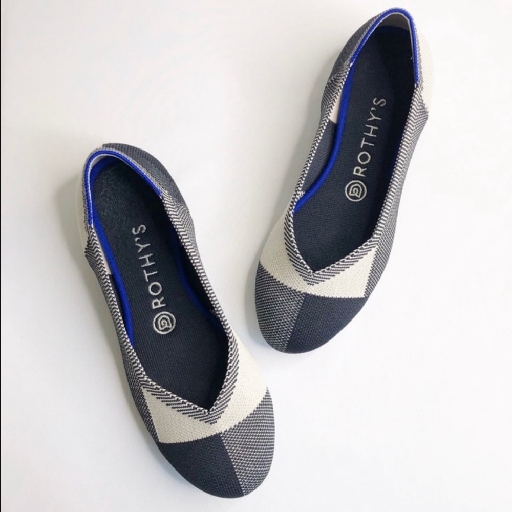 ROTHY’S The Flat Cap Round Toe Black & Cream Slip Ons | US 7